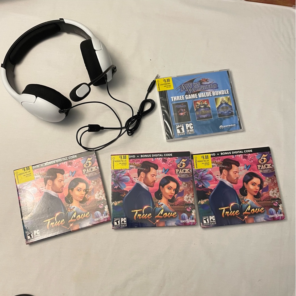 New White PDP Lvl 40 Gaming Headset & 4 PC Games